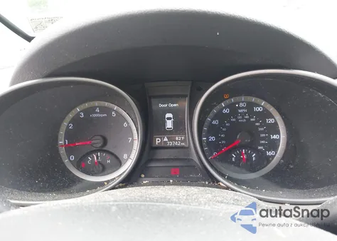 2016 Hyundai Santa Fe Sport 2.4L z USA, uszkodzony, nr VIN 5XYZTDLB3GG329573